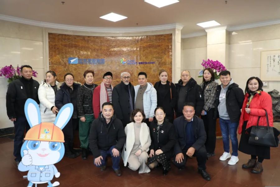 蒙古國蒙格尼綜合學校代表團來訪遠東參觀交流